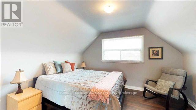 39 Chalfont Road, Toronto, Ontario  M9W 3S4 - Photo 10 - W12903610