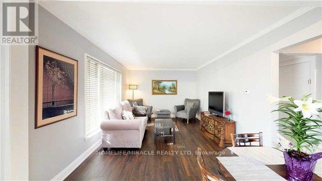 39 Chalfont Road, Toronto, Ontario  M9W 3S4 - Photo 6 - W12903610