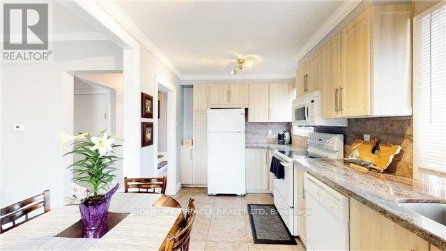 39 Chalfont Road, Toronto, Ontario  M9W 3S4 - Photo 4 - W12903610