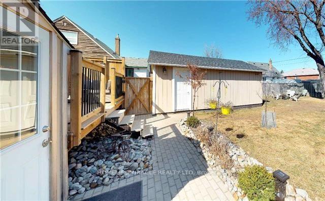 39 Chalfont Road, Toronto, Ontario  M9W 3S4 - Photo 14 - W12903610