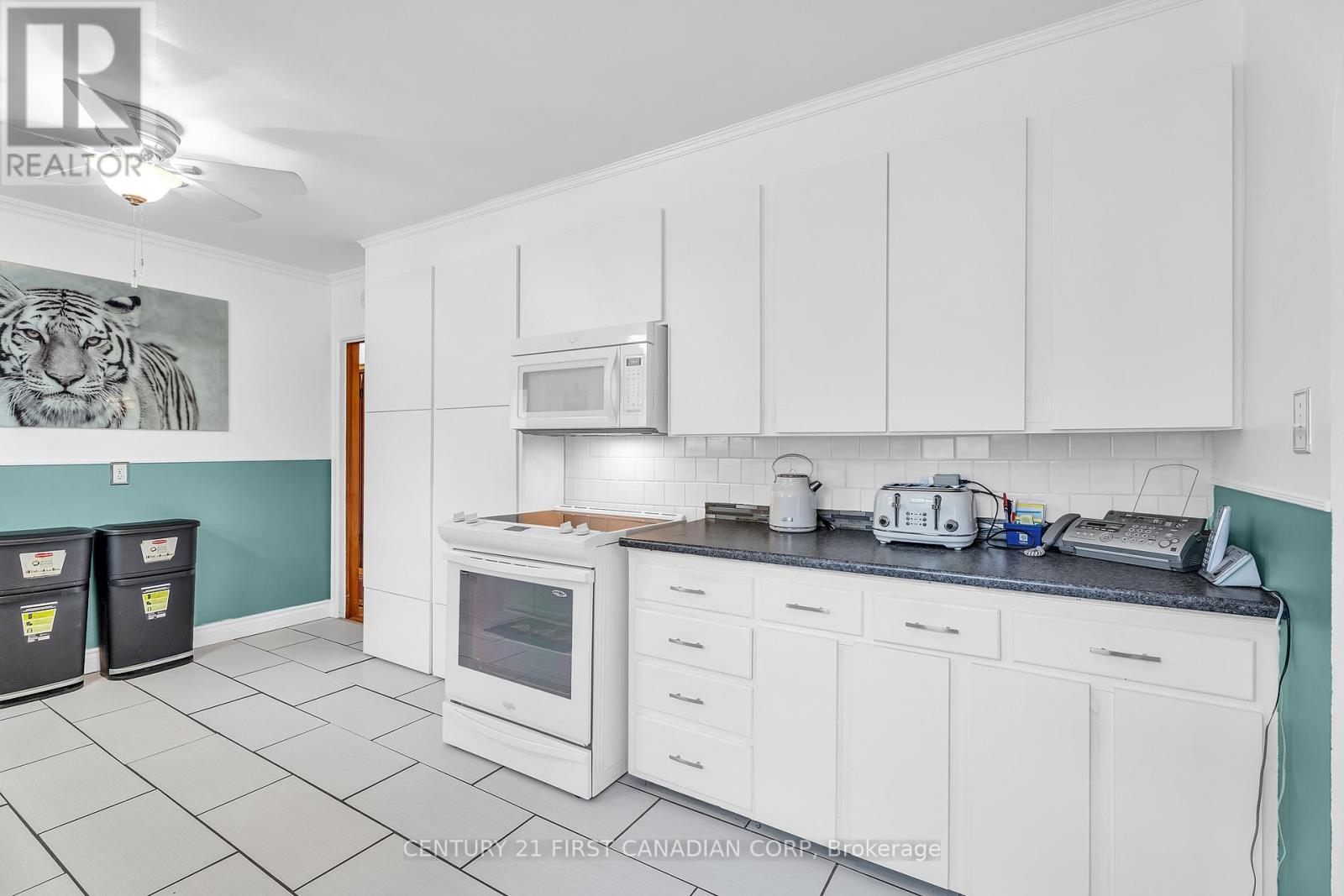 648 Westwood Drive, London South, Ontario  N6K 1A7 - Photo 17 - X12904084