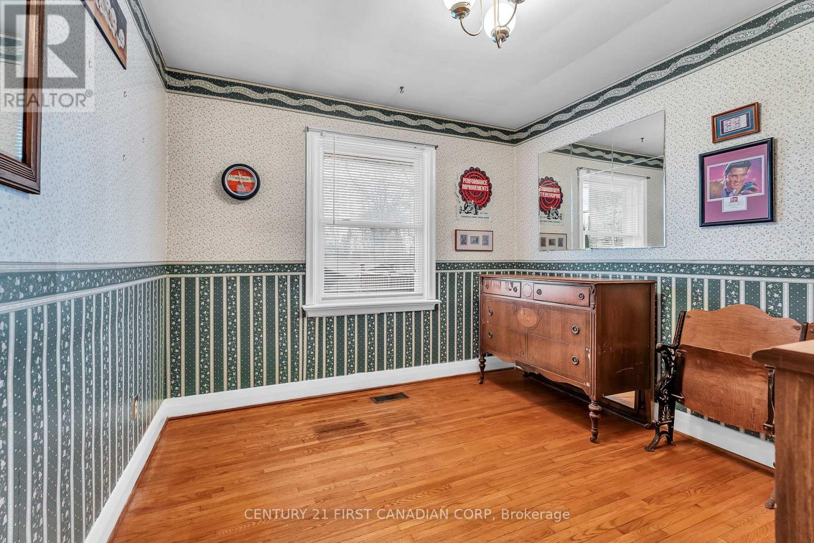 648 Westwood Drive, London South, Ontario  N6K 1A7 - Photo 20 - X12904084