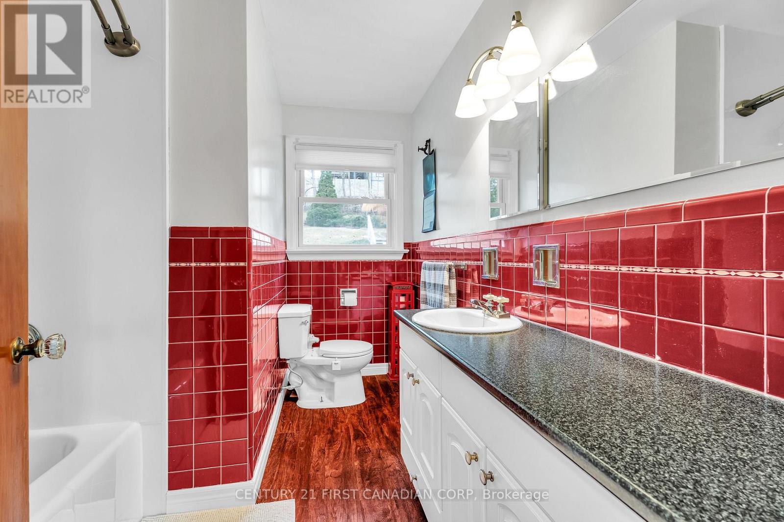 648 Westwood Drive, London South, Ontario  N6K 1A7 - Photo 26 - X12904084