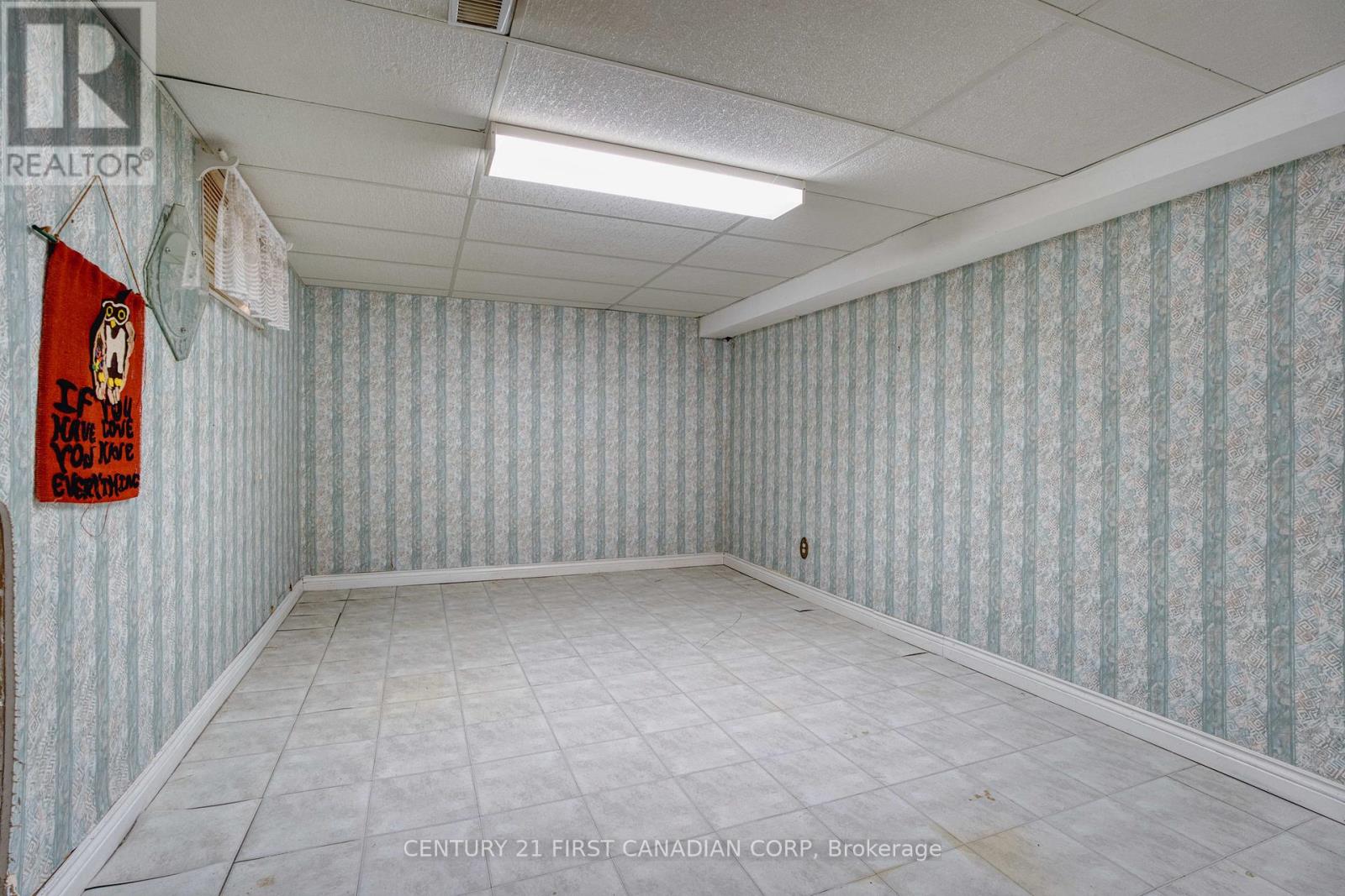 648 Westwood Drive, London South, Ontario  N6K 1A7 - Photo 32 - X12904084