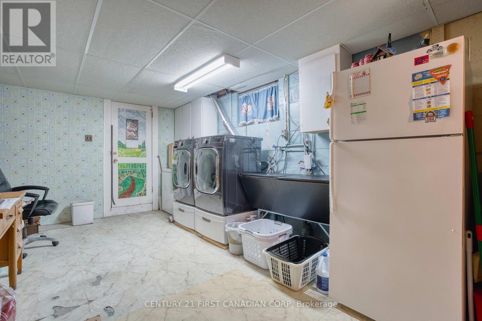 648 Westwood Drive, London South, Ontario  N6K 1A7 - Photo 34 - X12904084