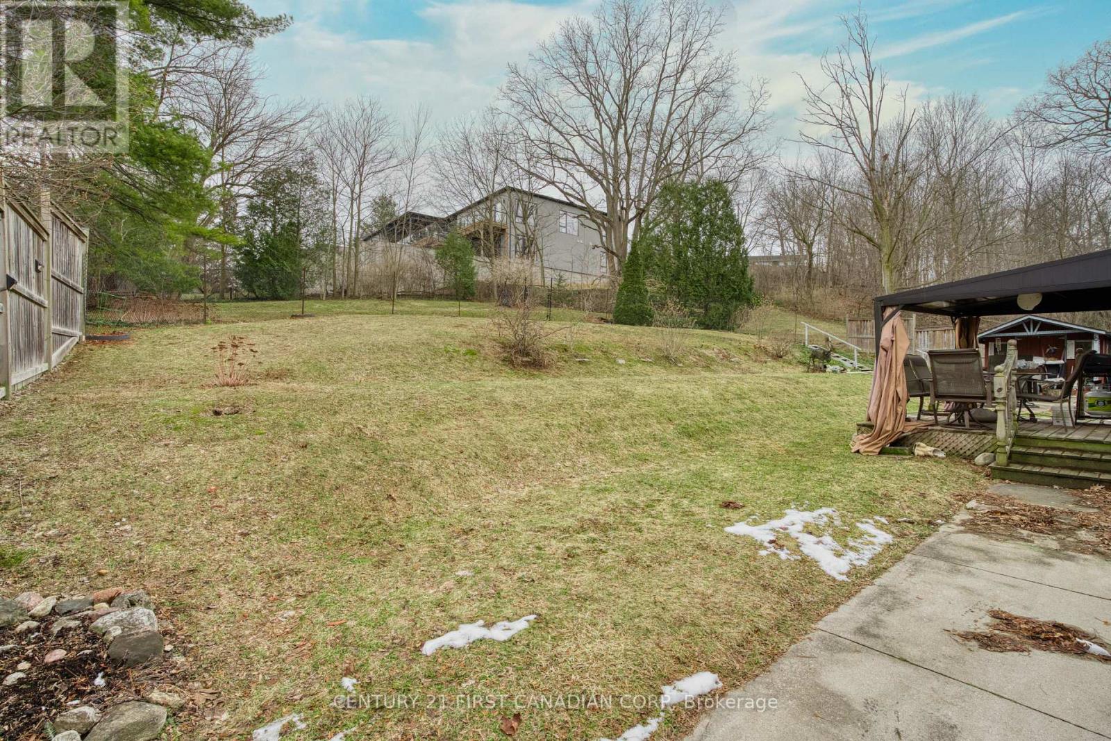 648 Westwood Drive, London South, Ontario  N6K 1A7 - Photo 36 - X12904084