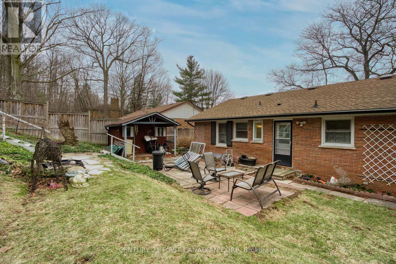 648 Westwood Drive, London South, Ontario  N6K 1A7 - Photo 37 - X12904084