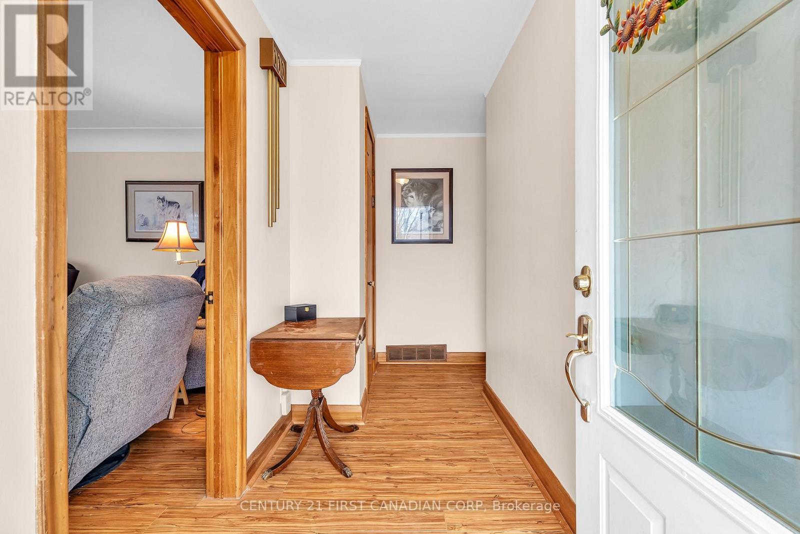 648 Westwood Drive, London South, Ontario  N6K 1A7 - Photo 6 - X12904084