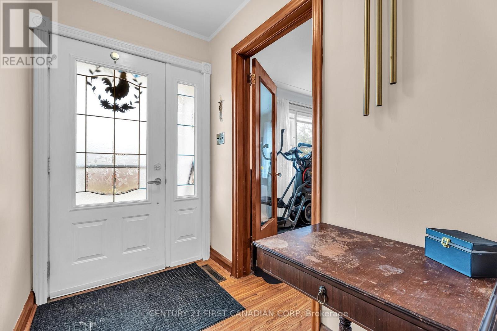 648 Westwood Drive, London South, Ontario  N6K 1A7 - Photo 7 - X12904084