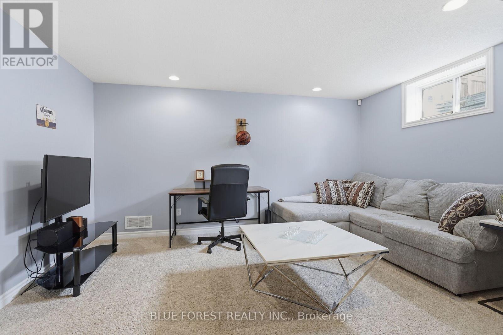 1149 Foxhunt Road, London North, Ontario  N6G 0C7 - Photo 32 - X12904122