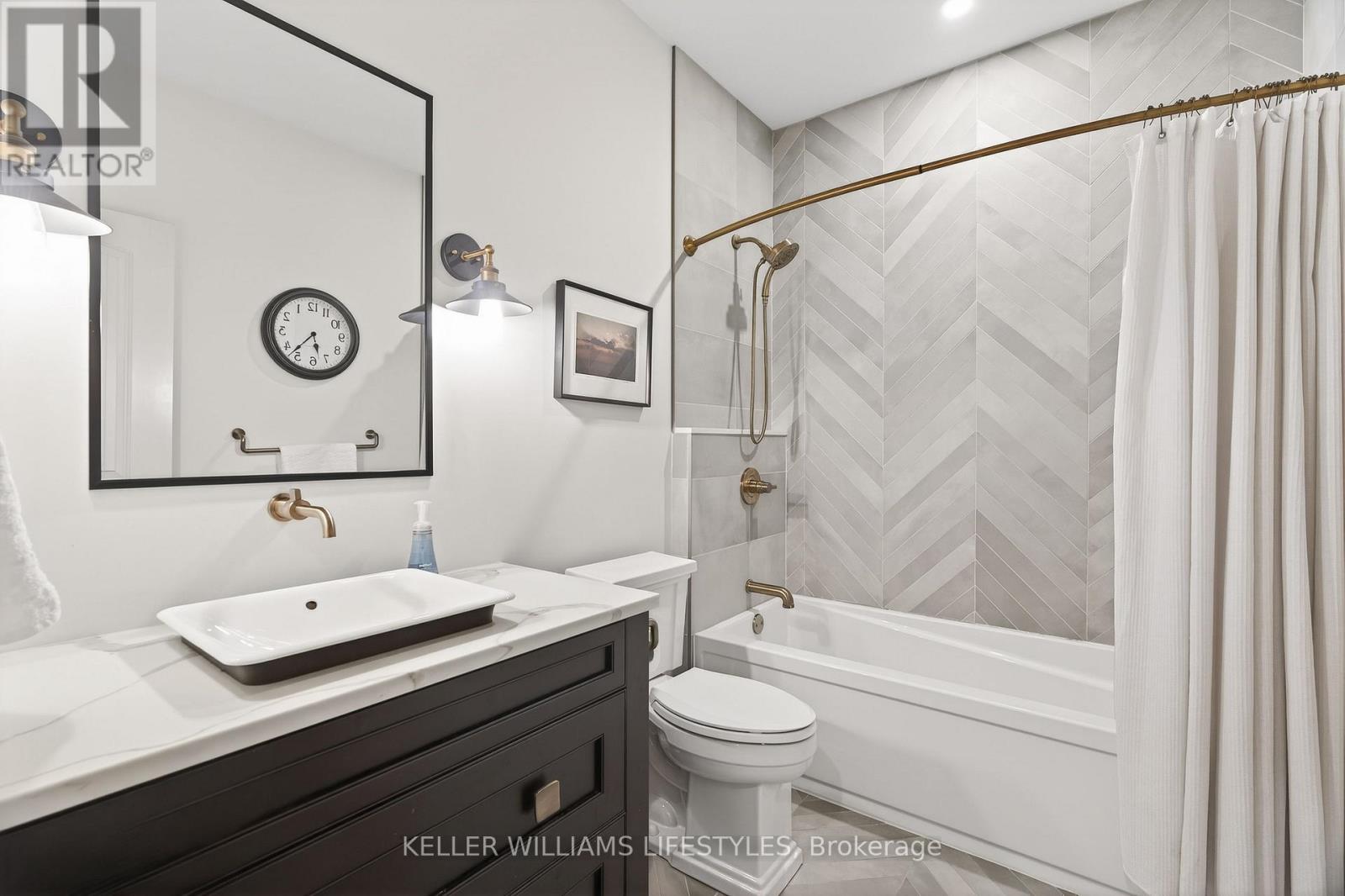 22 Delevan Street, Bluewater, Ontario  N0M 1G0 - Photo 12 - X12904170