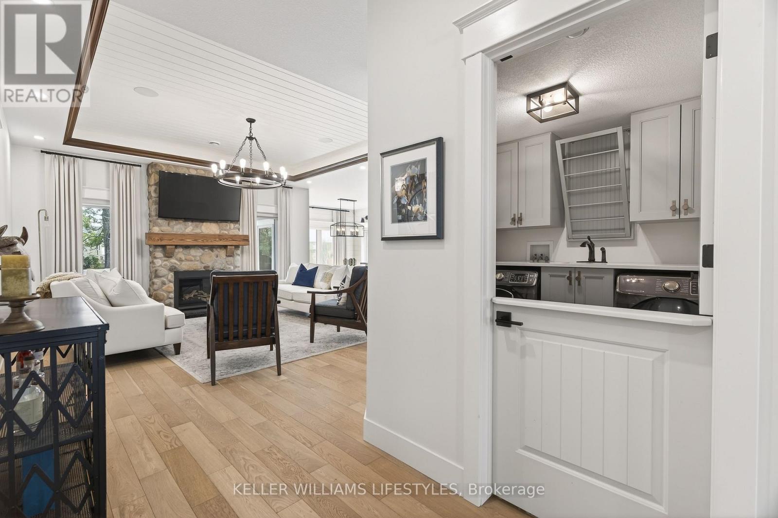 22 Delevan Street, Bluewater, Ontario  N0M 1G0 - Photo 14 - X12904170