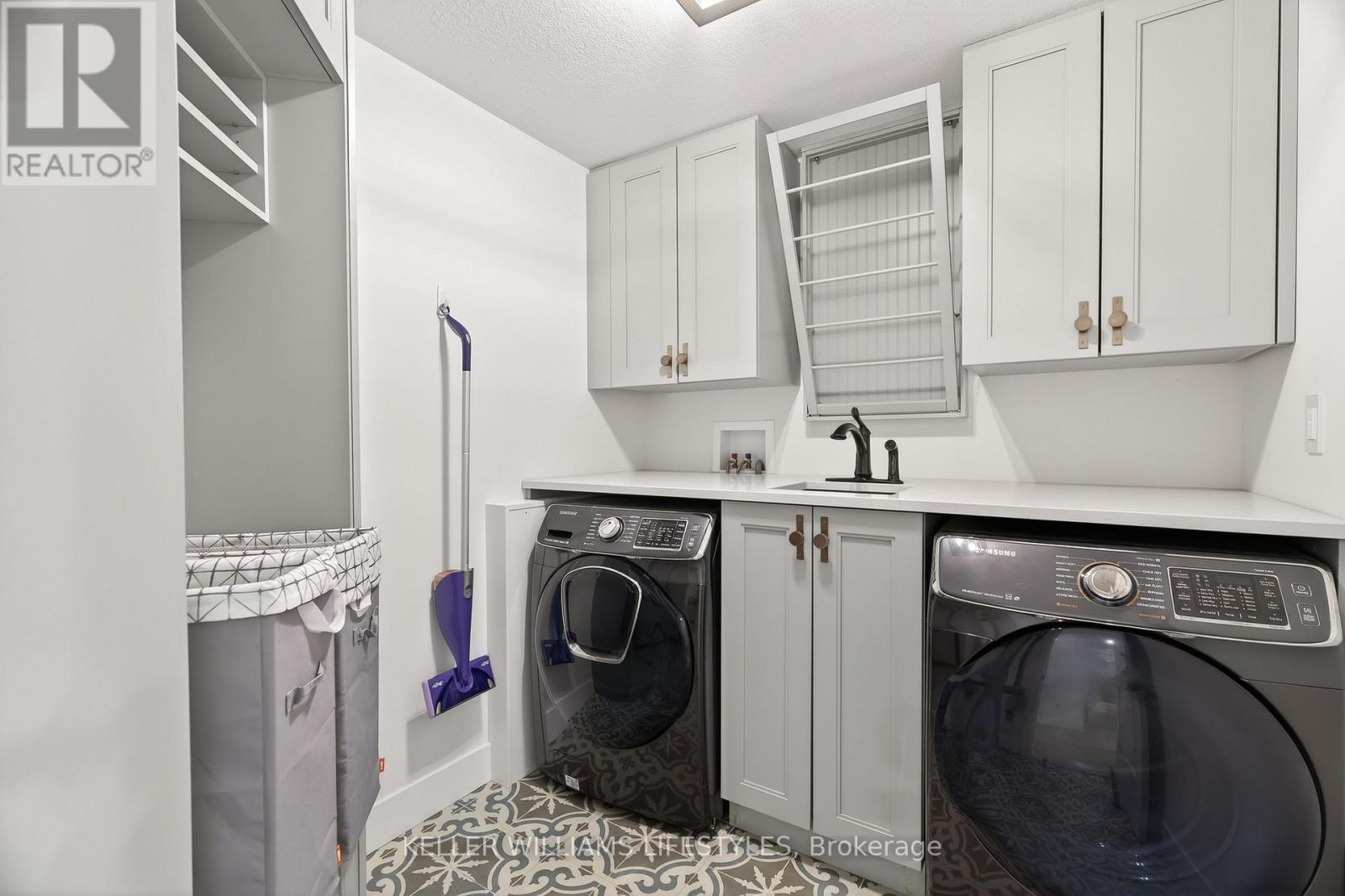 22 Delevan Street, Bluewater, Ontario  N0M 1G0 - Photo 15 - X12904170