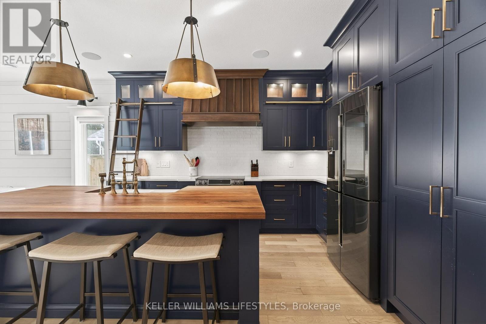 22 Delevan Street, Bluewater, Ontario  N0M 1G0 - Photo 19 - X12904170