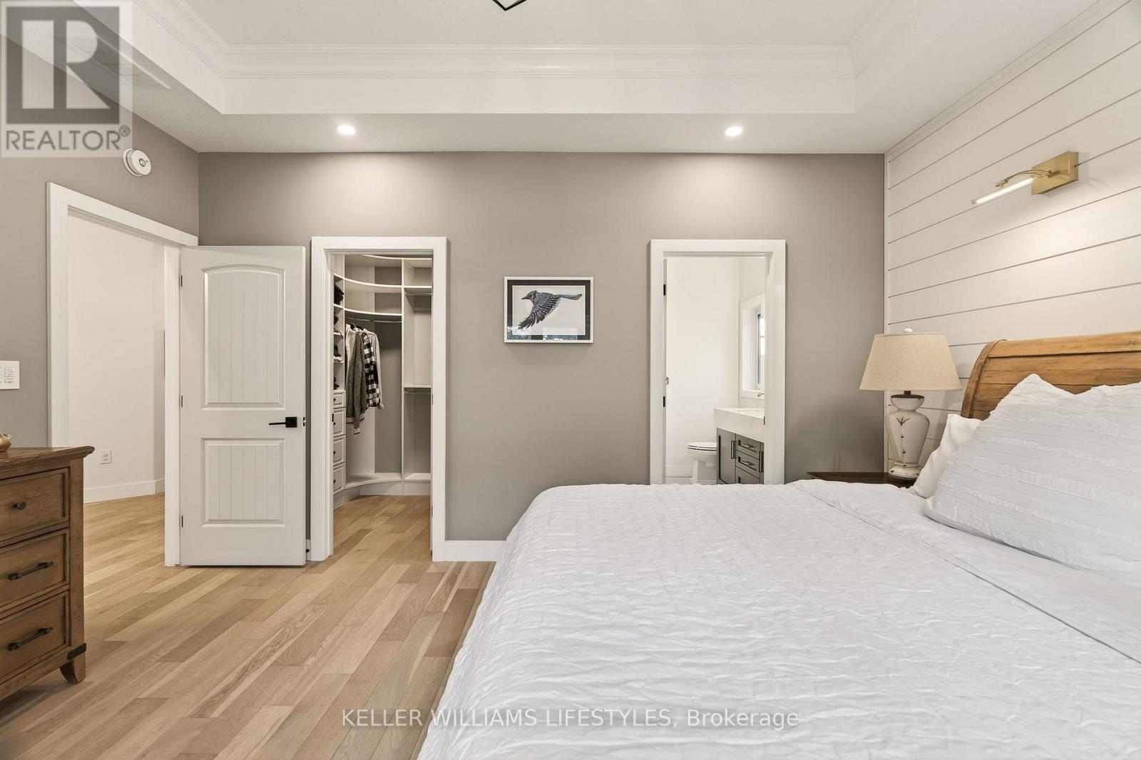 22 Delevan Street, Bluewater, Ontario  N0M 1G0 - Photo 28 - X12904170