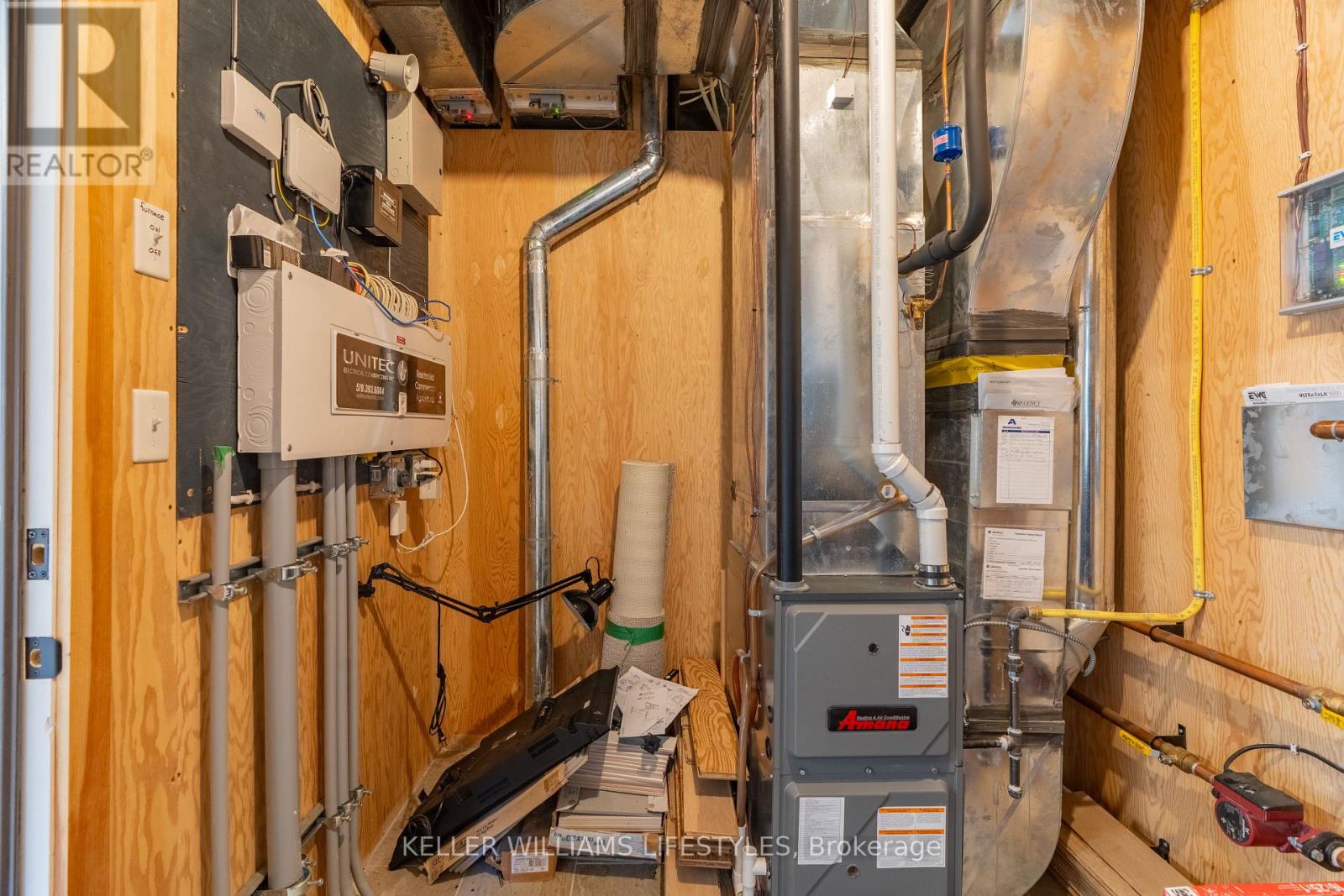 22 Delevan Street, Bluewater, Ontario  N0M 1G0 - Photo 48 - X12904170