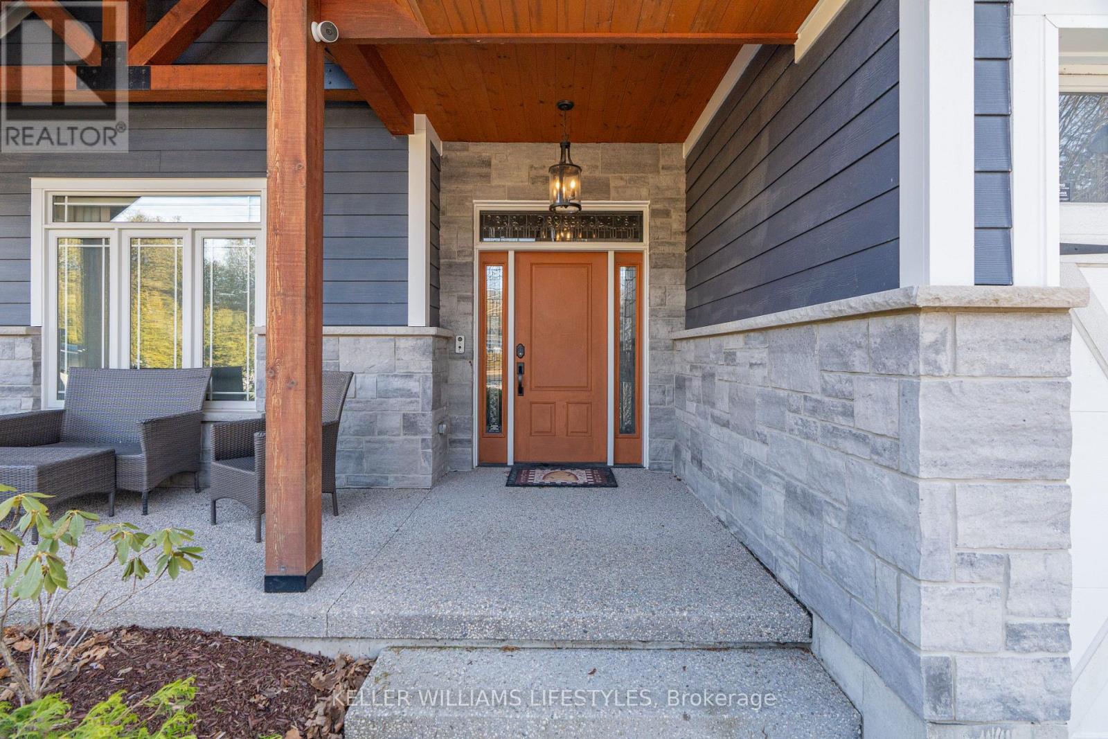 22 Delevan Street, Bluewater, Ontario  N0M 1G0 - Photo 6 - X12904170