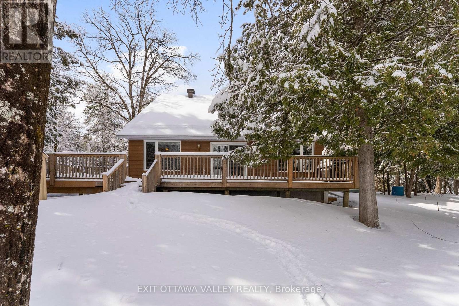 164 Coulonge Lake Trail, Whitewater Region, Ontario  K0J 2L0 - Photo 2 - X12903996