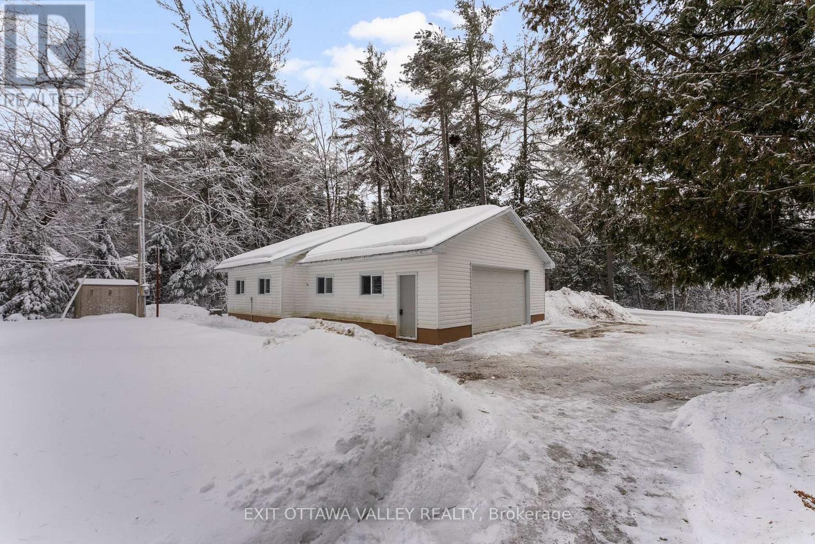 164 Coulonge Lake Trail, Whitewater Region, Ontario  K0J 2L0 - Photo 28 - X12903996