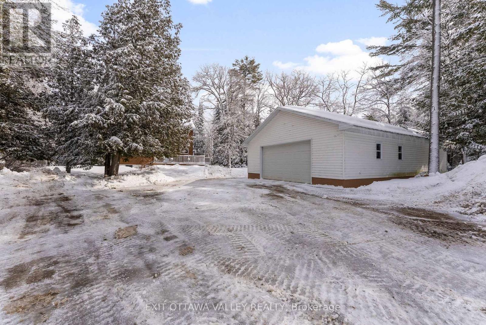 164 Coulonge Lake Trail, Whitewater Region, Ontario  K0J 2L0 - Photo 33 - X12903996