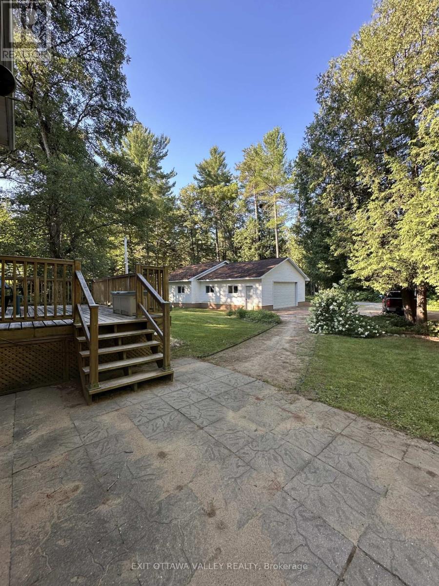 164 Coulonge Lake Trail, Whitewater Region, Ontario  K0J 2L0 - Photo 47 - X12903996