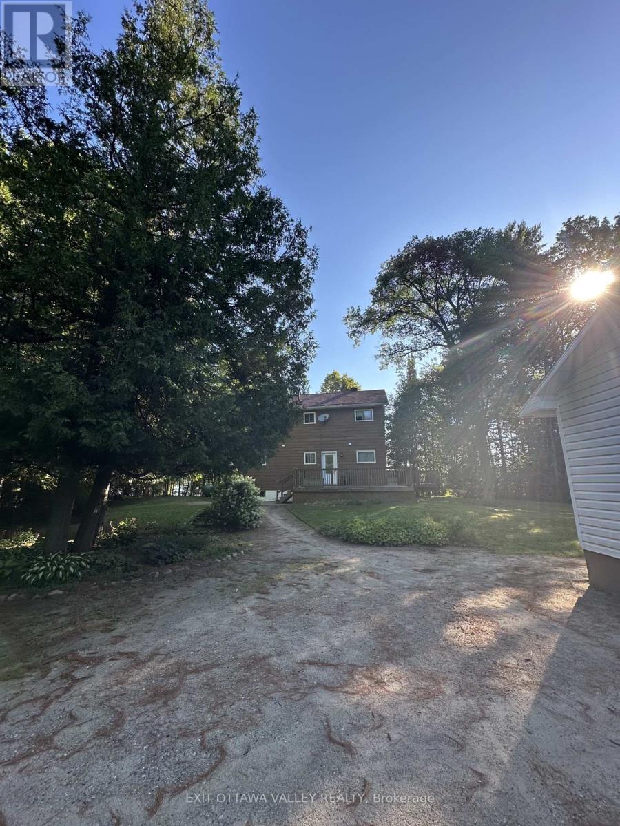 164 Coulonge Lake Trail, Whitewater Region, Ontario  K0J 2L0 - Photo 48 - X12903996