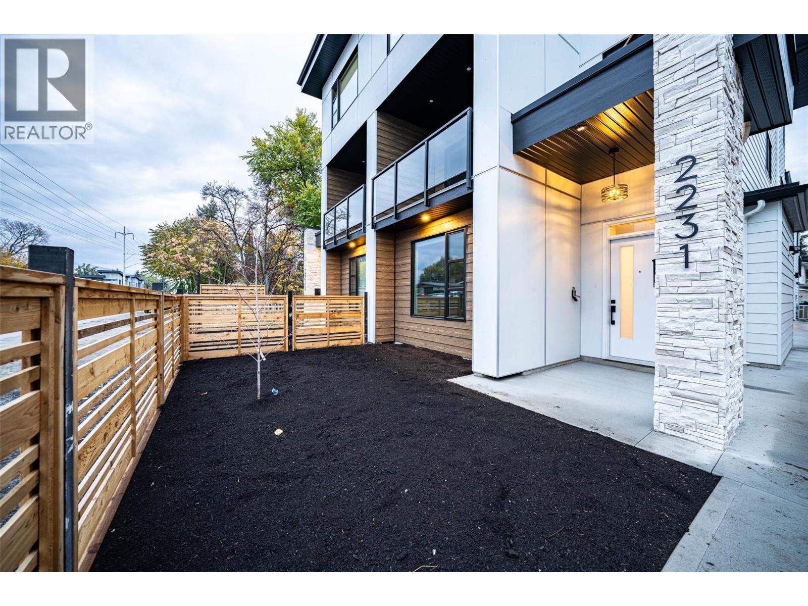 2231 Richter Street, Kelowna, British Columbia V1Y 2N9 - Photo 6 - 10373267