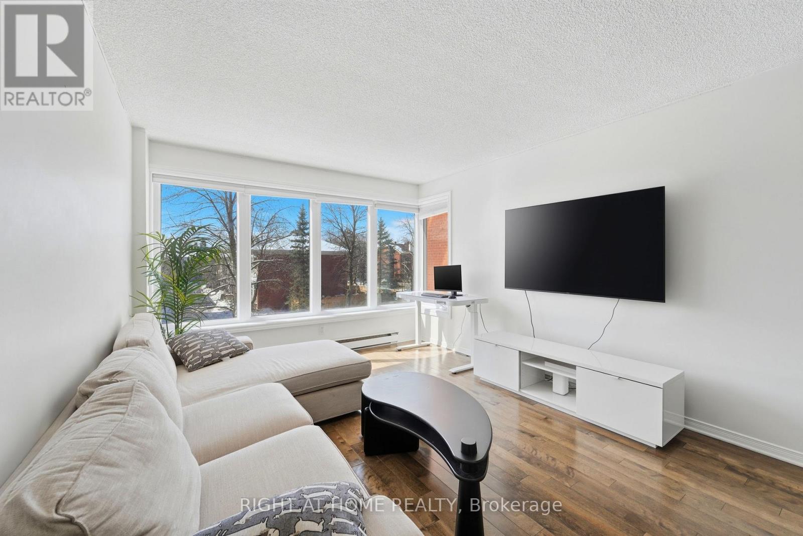 309 - 225 Alvin Road N, Ottawa, Ontario K1K 4H6 - Photo 10 - X12903904