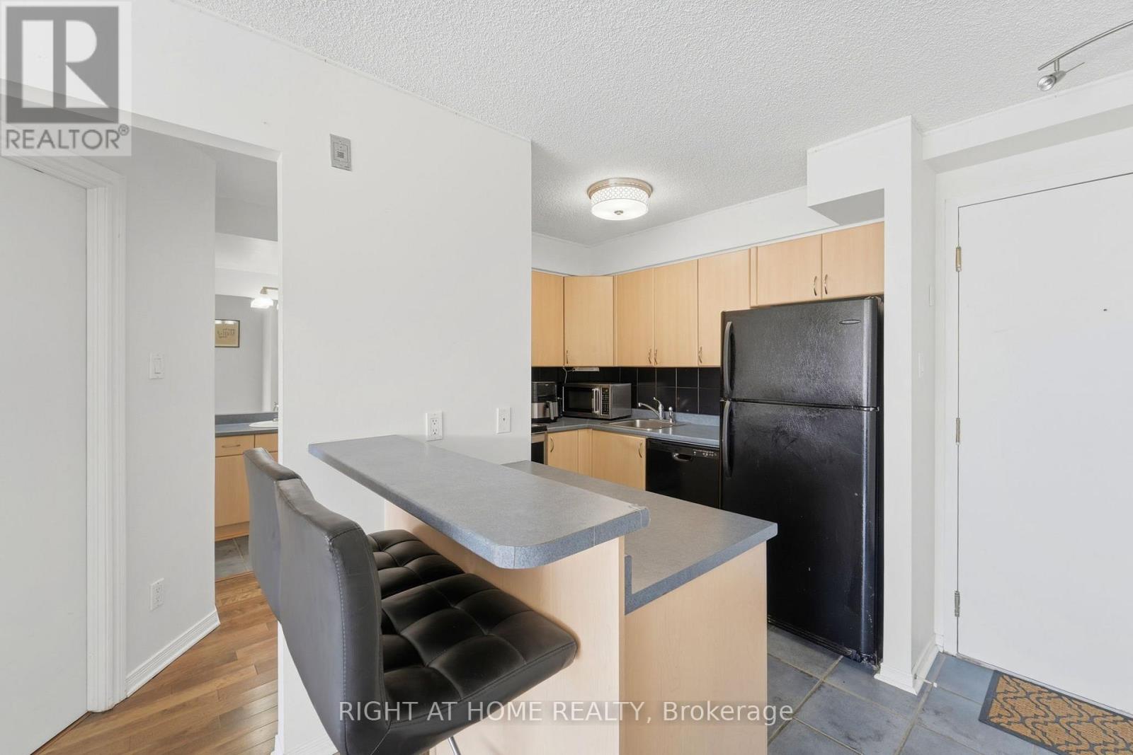 309 - 225 Alvin Road N, Ottawa, Ontario K1K 4H6 - Photo 14 - X12903904