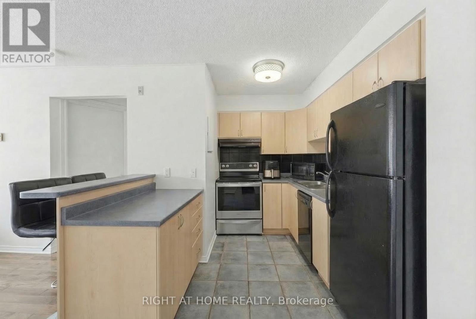 309 - 225 Alvin Road N, Ottawa, Ontario K1K 4H6 - Photo 15 - X12903904