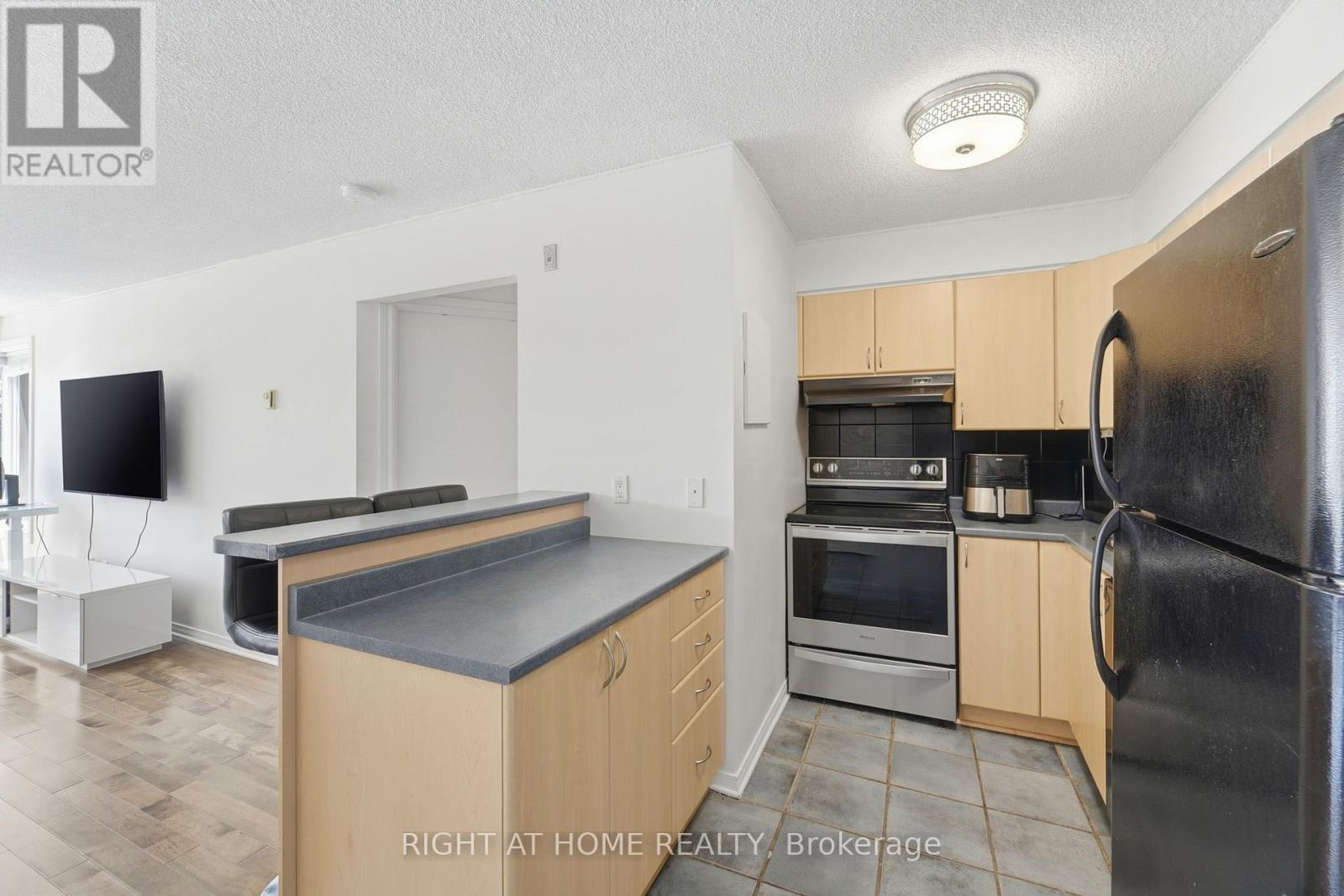 309 - 225 Alvin Road N, Ottawa, Ontario K1K 4H6 - Photo 16 - X12903904