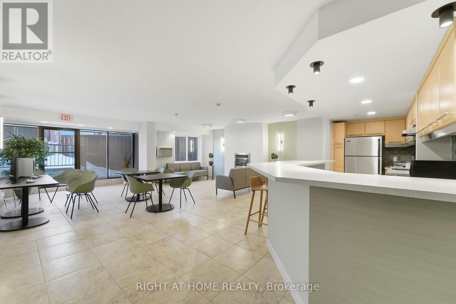 309 - 225 Alvin Road N, Ottawa, Ontario K1K 4H6 - Photo 26 - X12903904