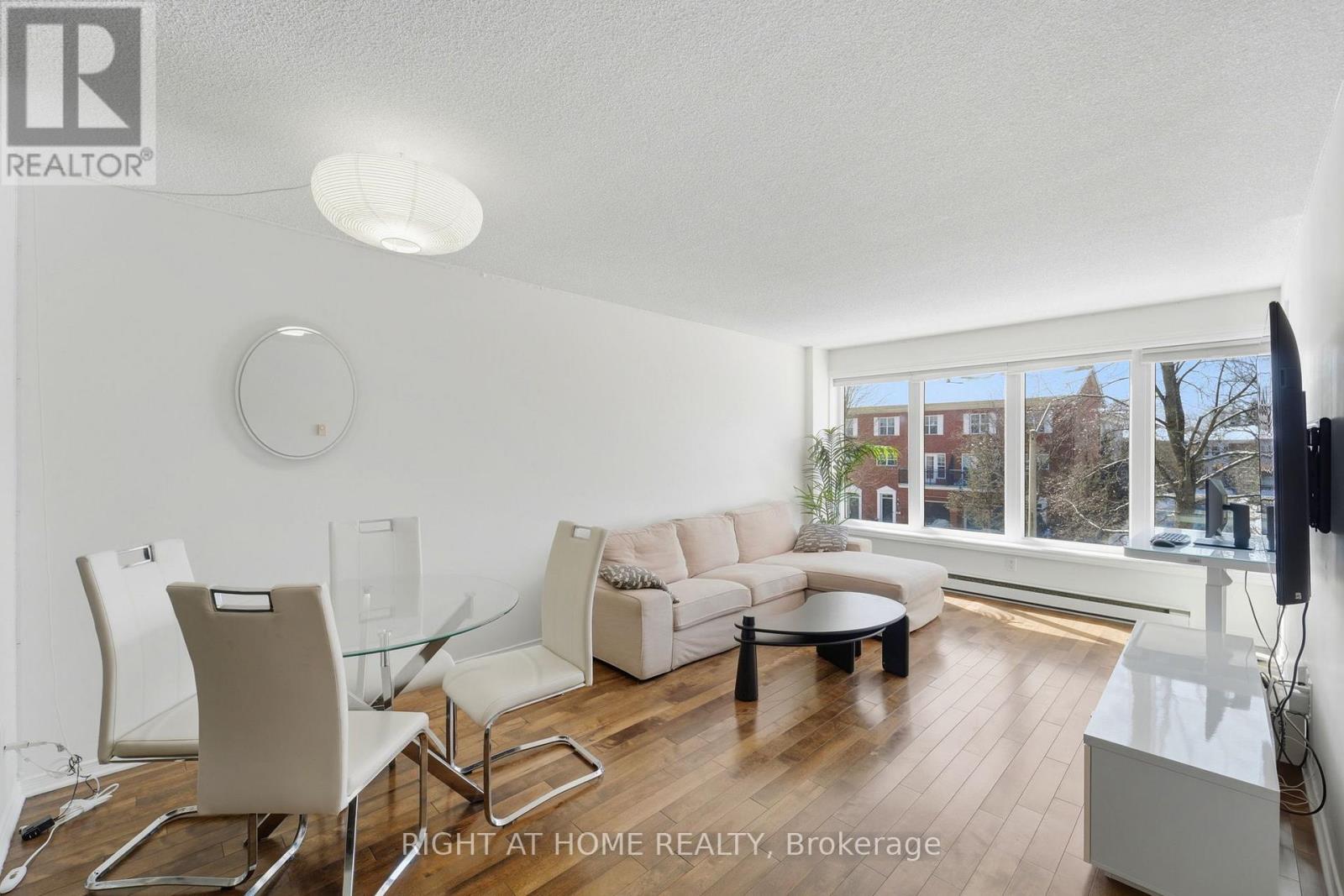 309 - 225 Alvin Road N, Ottawa, Ontario K1K 4H6 - Photo 9 - X12903904