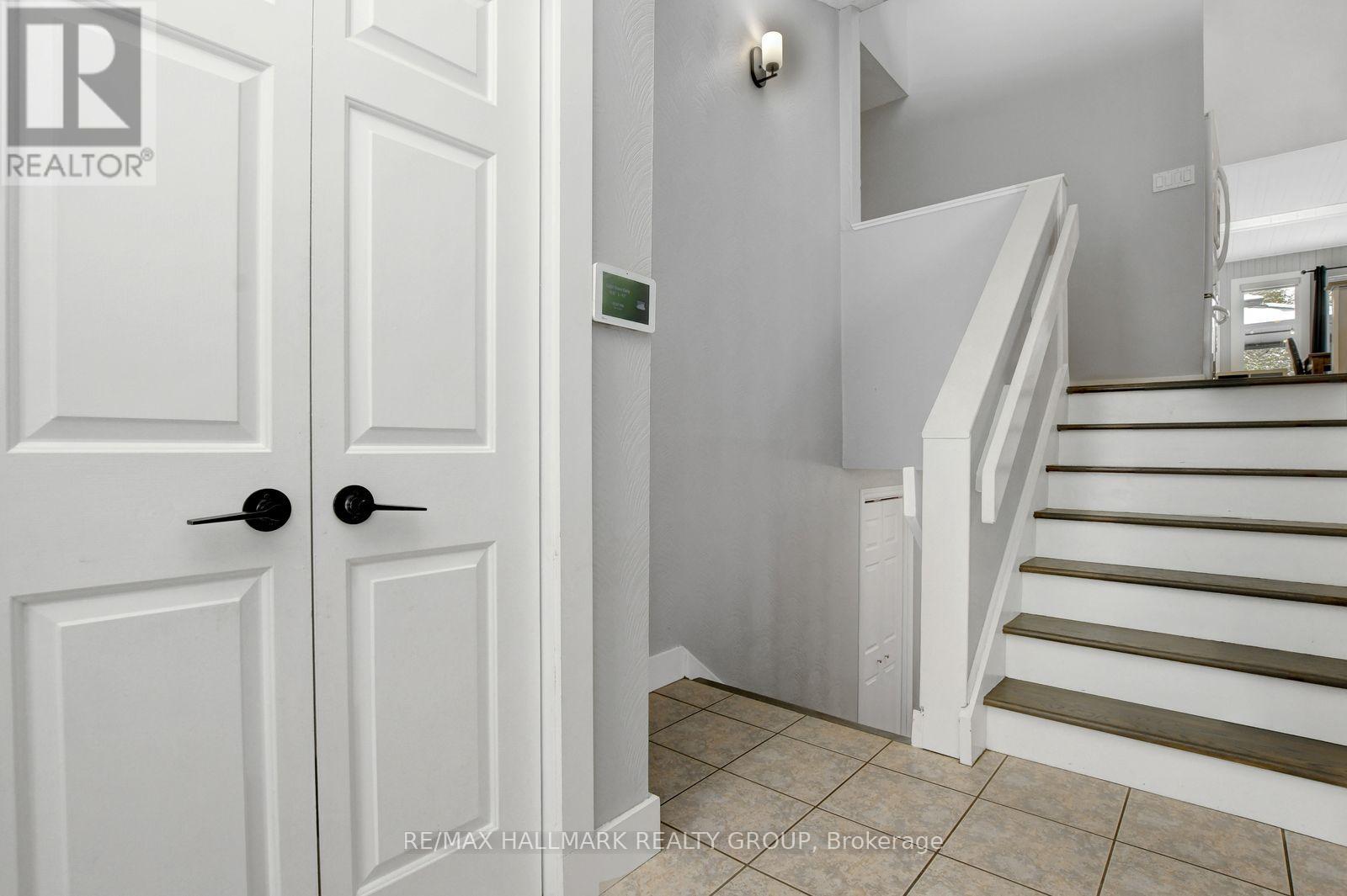 131 Delaney Drive, Ottawa, Ontario  K0A 1L0 - Photo 2 - X12903914