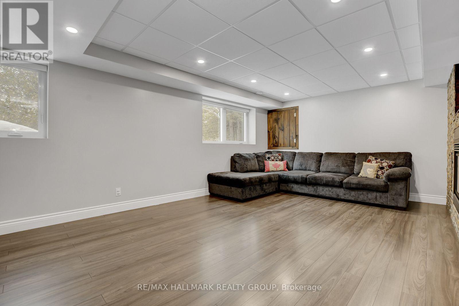 131 Delaney Drive, Ottawa, Ontario  K0A 1L0 - Photo 30 - X12903914