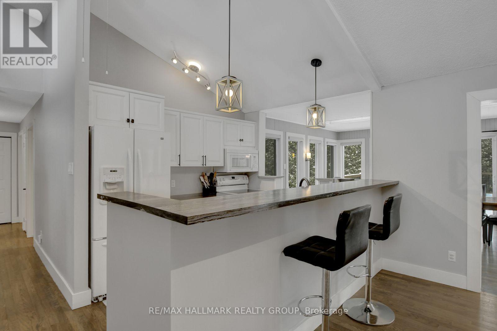 131 Delaney Drive, Ottawa, Ontario  K0A 1L0 - Photo 7 - X12903914