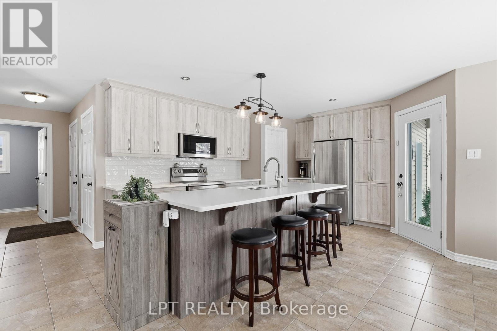 132 Moise-Gendron Street, Clarence-Rockland, Ontario  K0A 1E0 - Photo 11 - X12903992