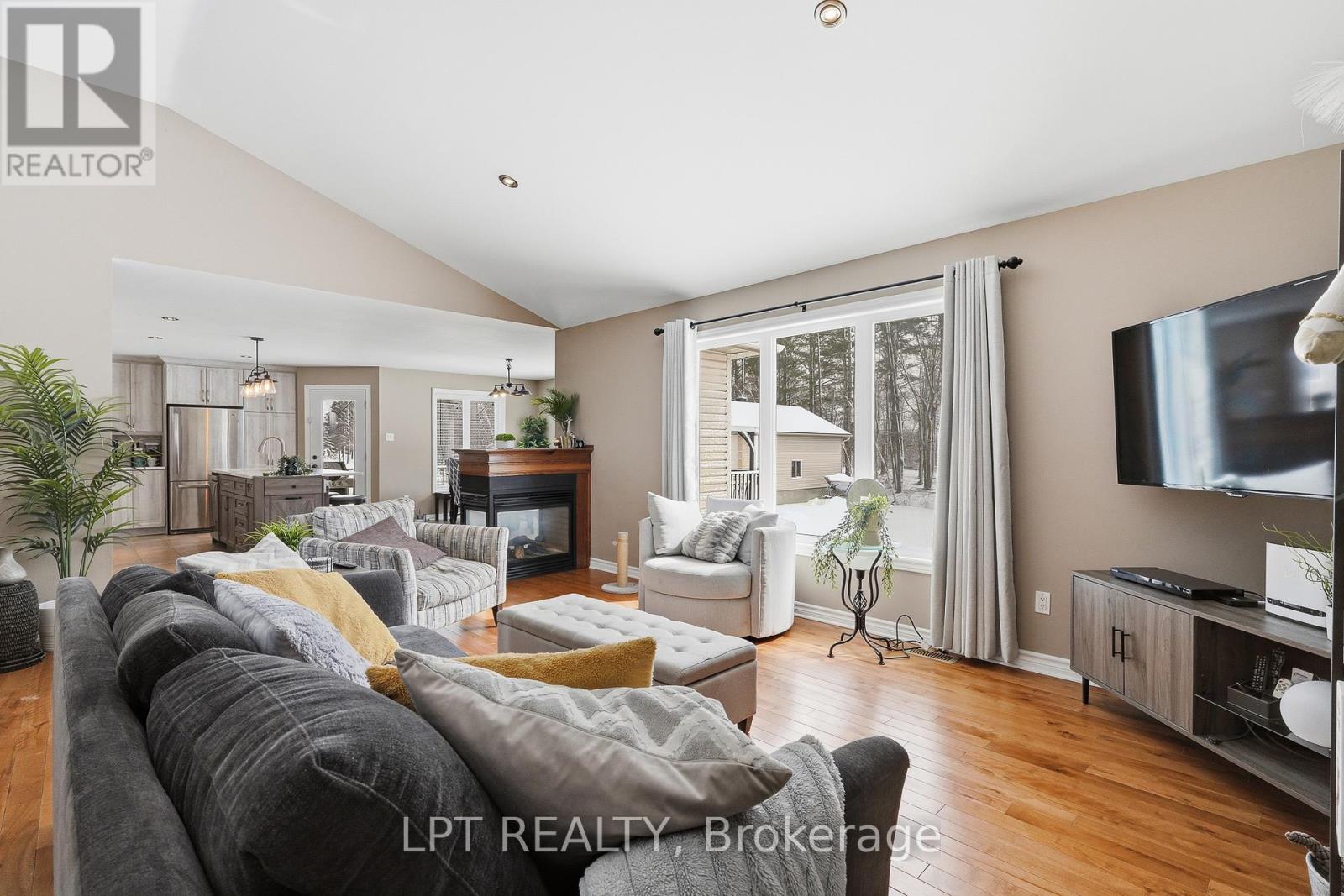 132 Moise-Gendron Street, Clarence-Rockland, Ontario  K0A 1E0 - Photo 6 - X12903992