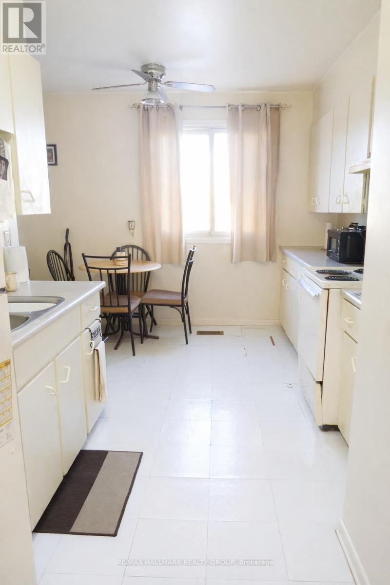 560 Stewart Street, Renfrew, Ontario  K7V 1Y6 - Photo 5 - X12904072