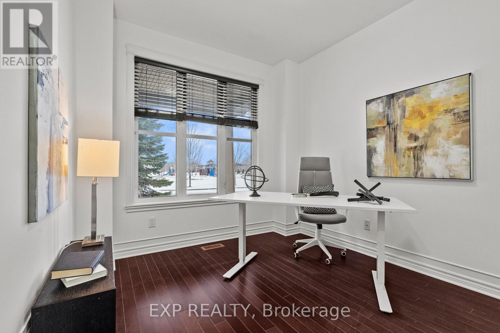 116 Watershield Ridge, Ottawa, Ontario  K2J 5T8 - Photo 4 - X12904076