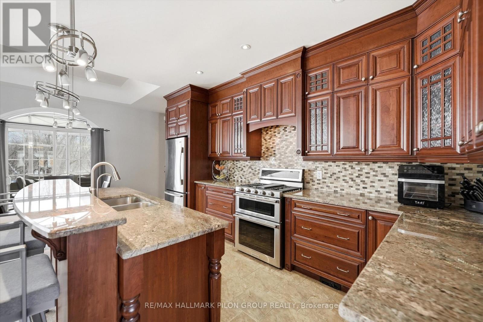 6692 Pebble Trail Way, Ottawa, Ontario  K4P 0B7 - Photo 8 - X12904088