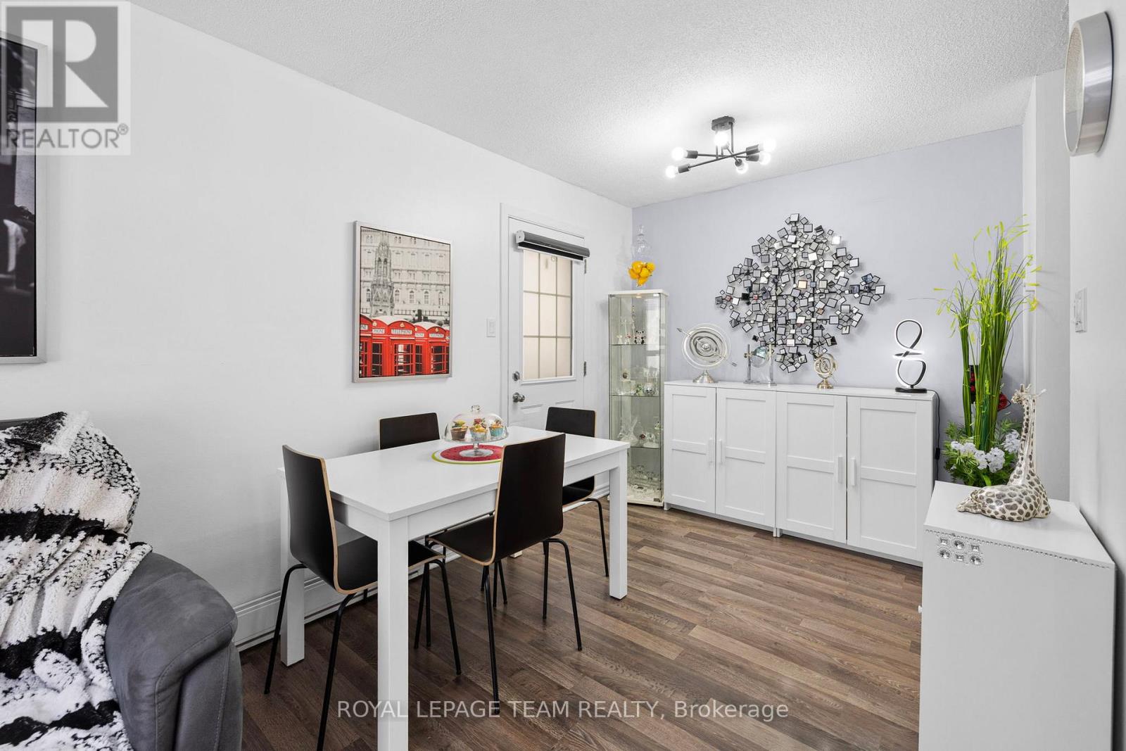 C - 41 Forester Crescent Sw, Ottawa, Ontario K2H 8Y3 - Photo 13 - X12904094