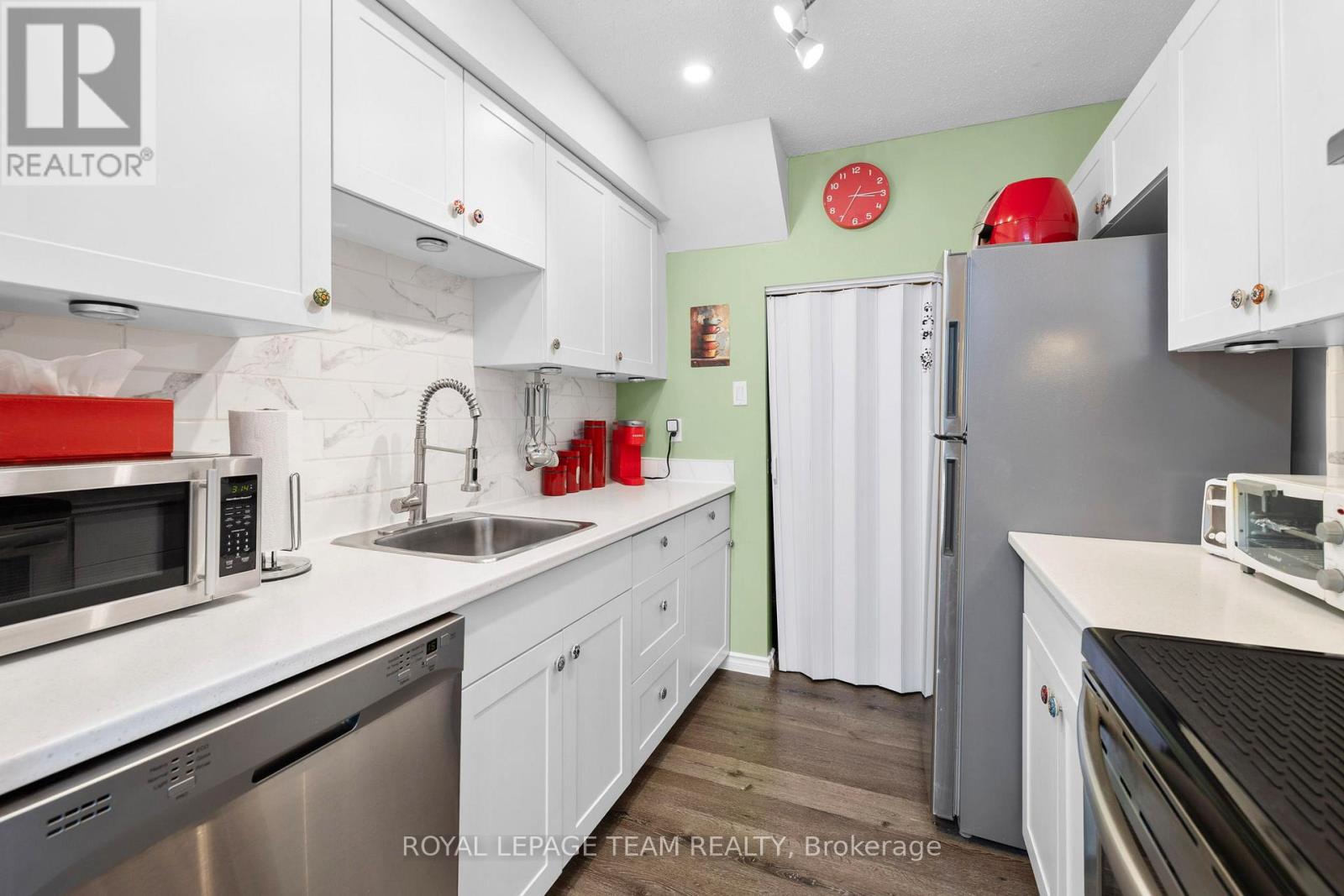 C - 41 Forester Crescent Sw, Ottawa, Ontario K2H 8Y3 - Photo 18 - X12904094