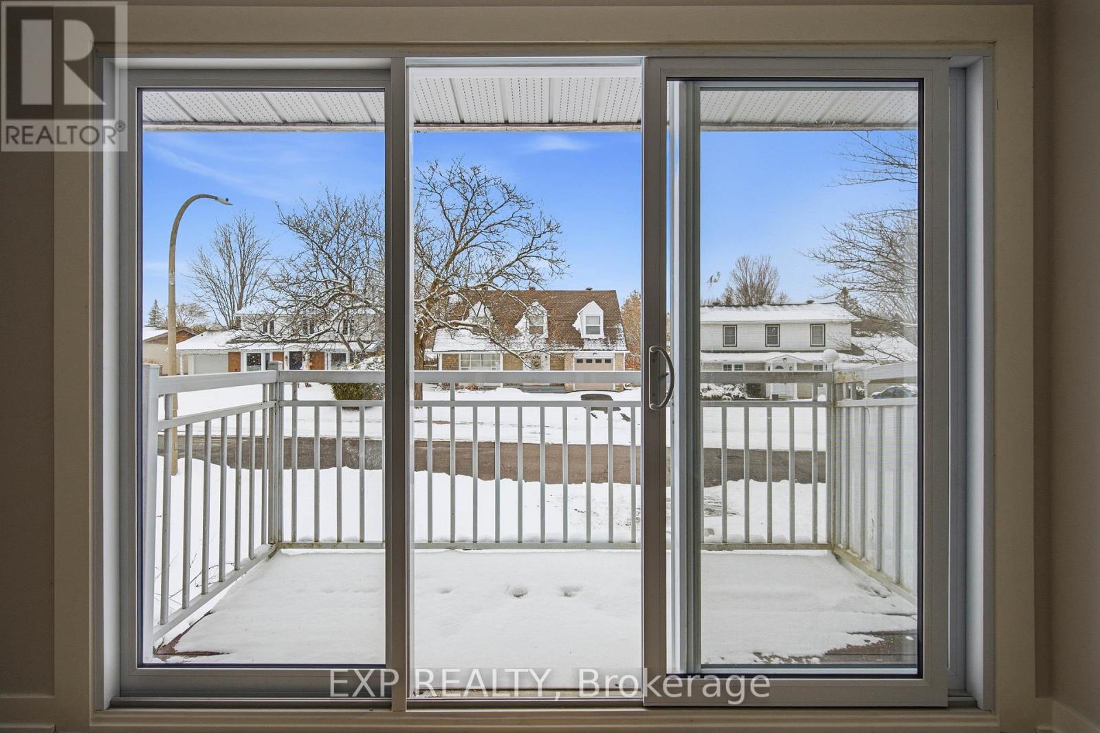 46 Charkay Street, Ottawa, Ontario  K2E 5N4 - Photo 13 - X12904164