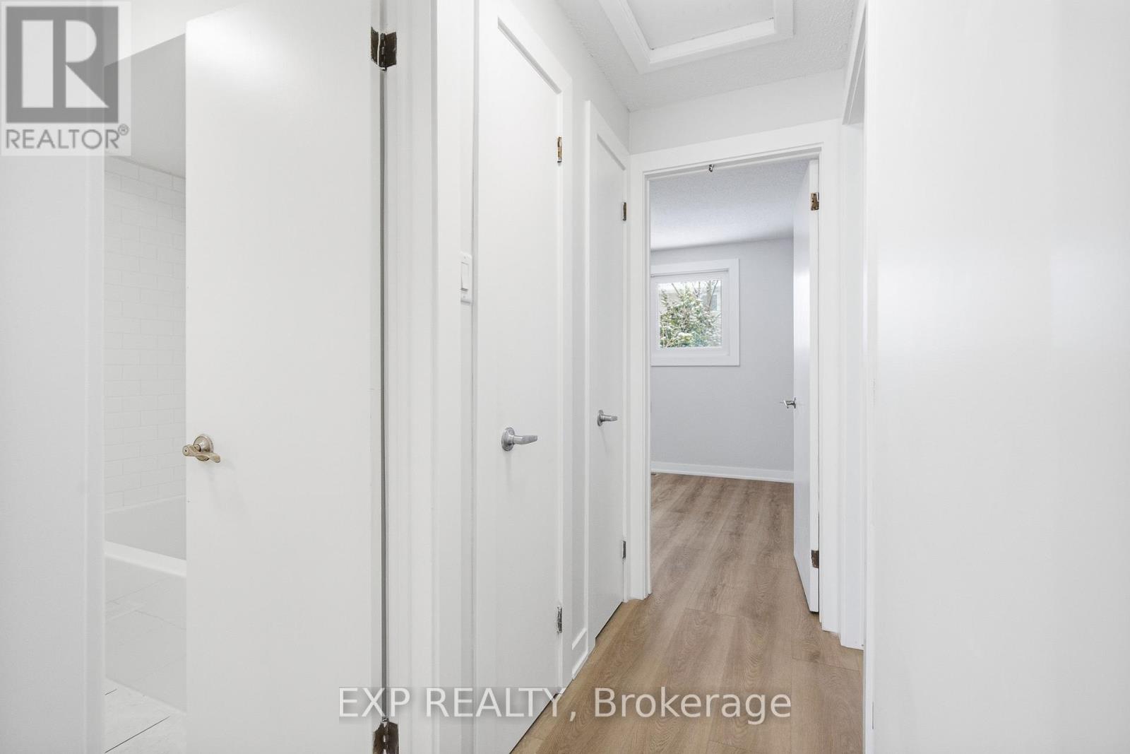 46 Charkay Street, Ottawa, Ontario  K2E 5N4 - Photo 15 - X12904164