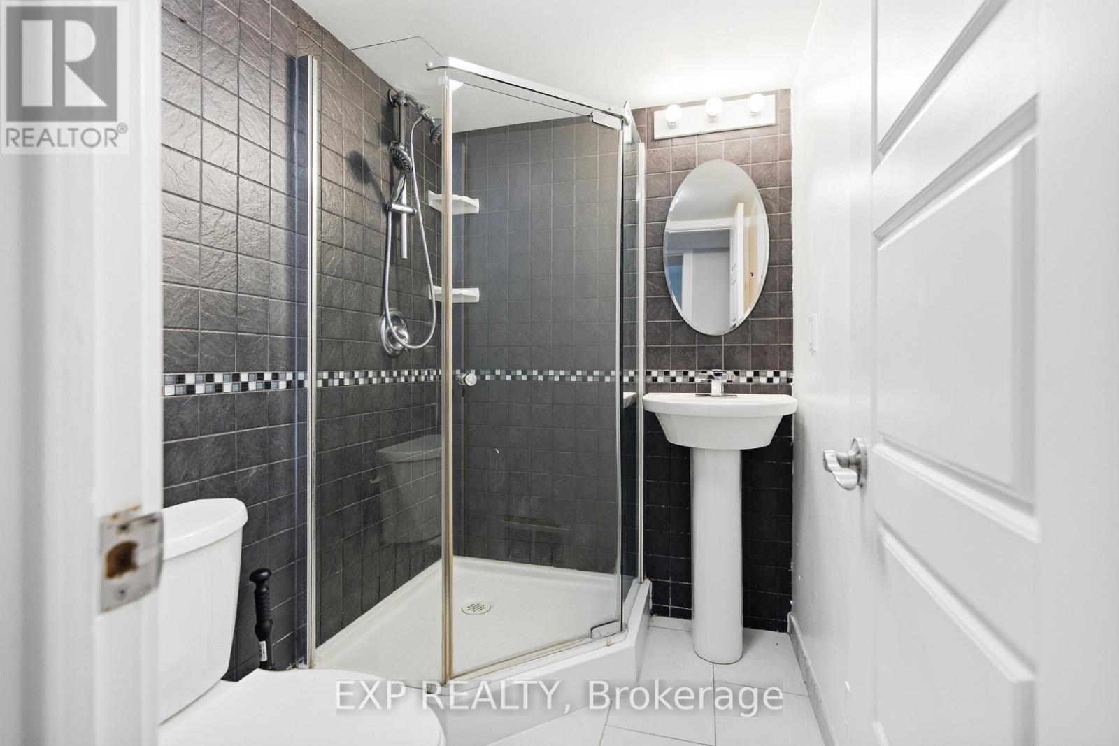 46 Charkay Street, Ottawa, Ontario  K2E 5N4 - Photo 30 - X12904164