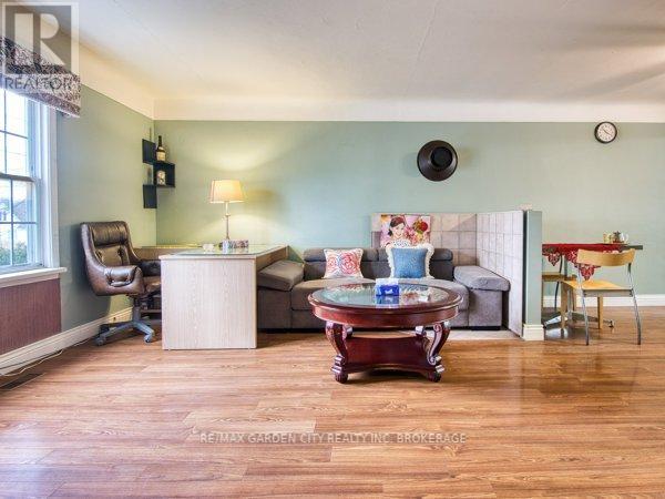 6159 Toby Crescent, Niagara Falls, Ontario  L2G 2S8 - Photo 5 - X12904052