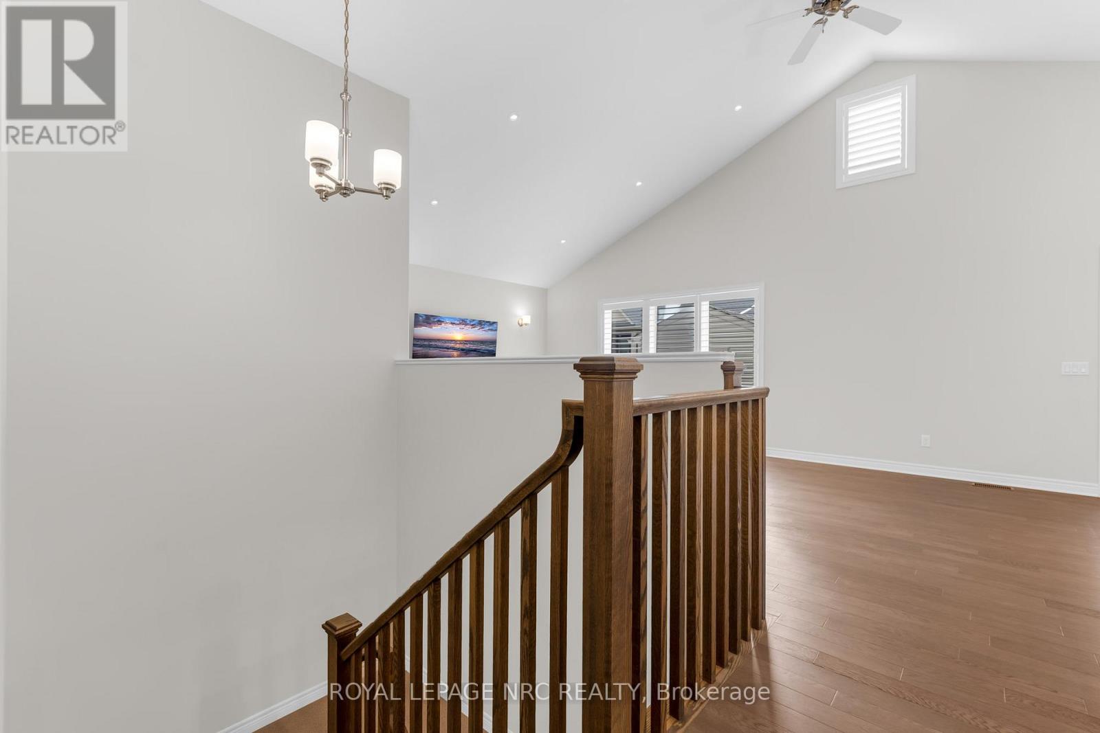 25 Mcfarland Street, Thorold, Ontario  L2V 0E2 - Photo 10 - X12904150