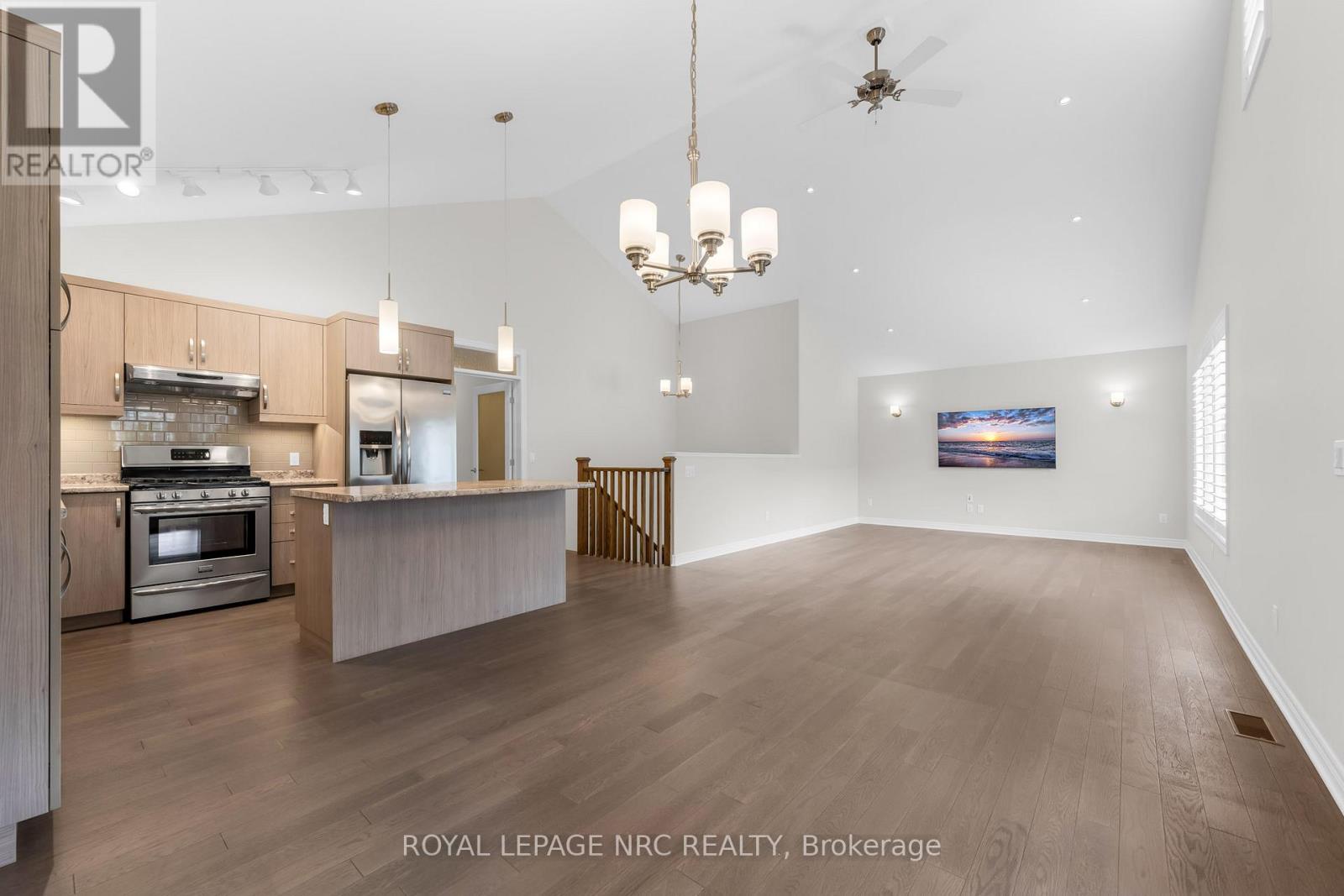 25 Mcfarland Street, Thorold, Ontario  L2V 0E2 - Photo 17 - X12904150