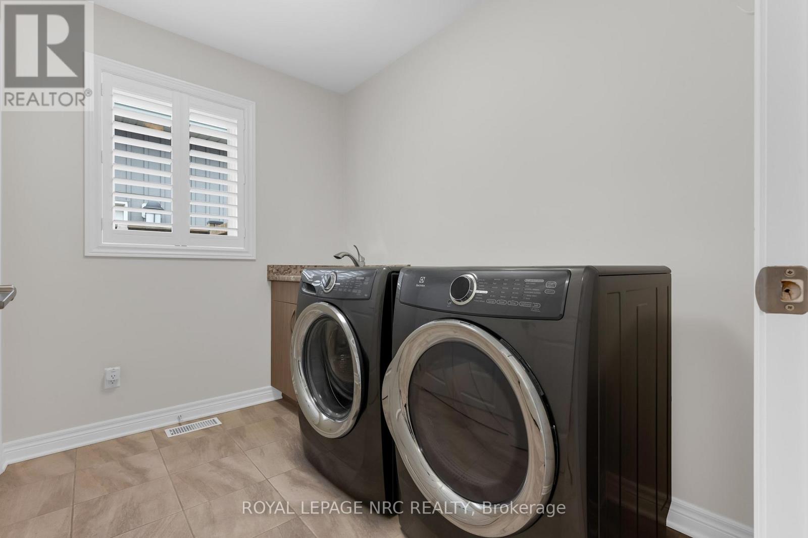 25 Mcfarland Street, Thorold, Ontario  L2V 0E2 - Photo 26 - X12904150